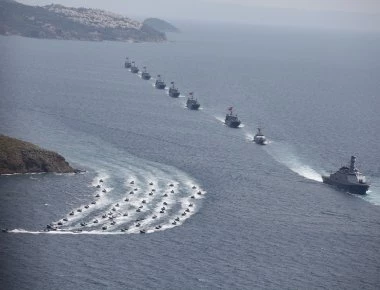 Τουρκική οργή για τη γαλλική ναυτική βάση στη Λάρνακα: Με επιδείξεις ειδικών δυνάμεων απειλούν τις κυπριακές γεωτρήσεις